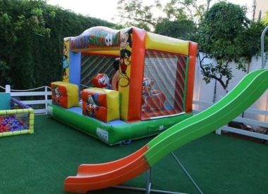 Kit parcogiochi - Gonfiabile, recinto palline e scivolo