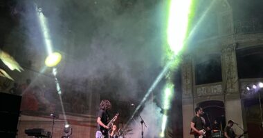 Il cuore del palco: noleggio backline e strumenti musicali